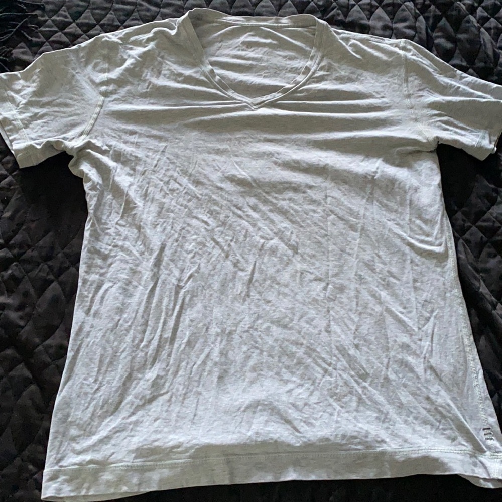 Lululemon vneck tshirt
